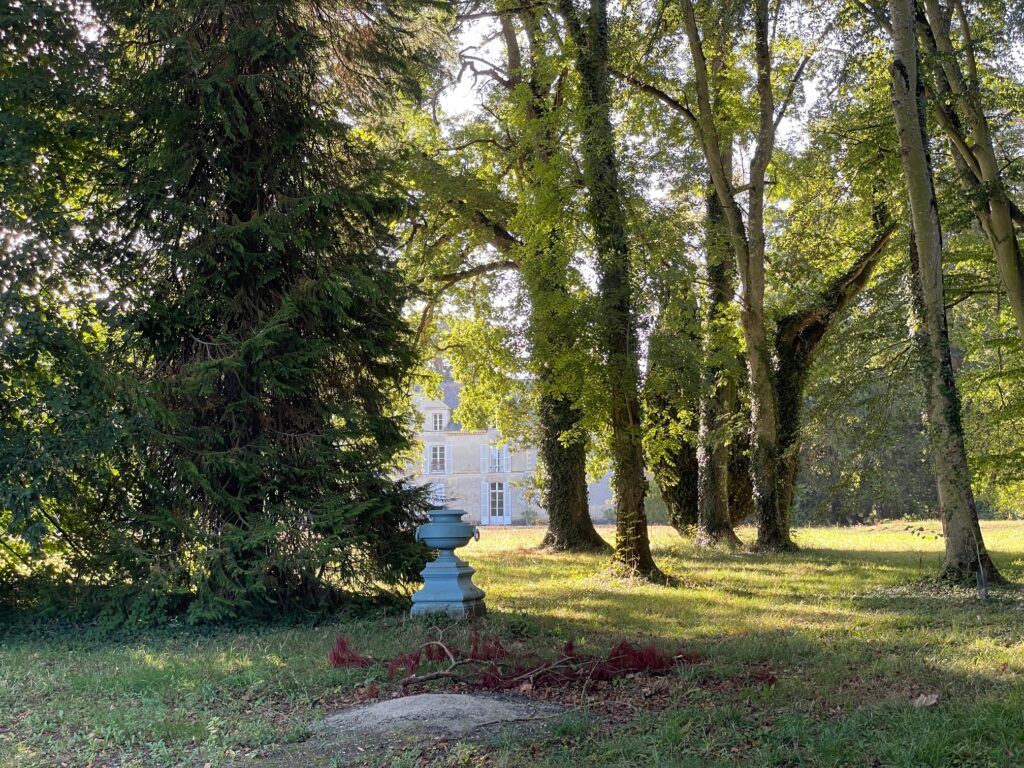 visite du parc à l'anglaise du Château de Blossac